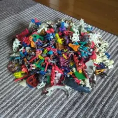 ほねほねザウルス　まとめ売り　約2.5kg