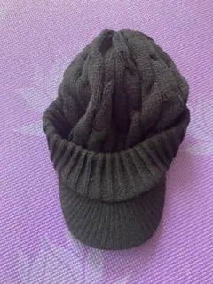 ブラックケーブル編みニットキャップ