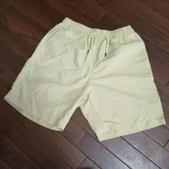 子供　GU　140 イエロー　ハーフパンツ