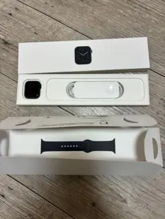 Apple Watch SE(GPSモデル)- 40mmスペースグレイ