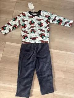 キッズパジャマ　 長袖　110仮面ライダーゼッツ　長ズボン　フリースパジャマ