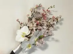 胡蝶蘭と桜のウェディングブーケ