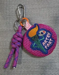 ハンドメイド　バッグチャーム　キーホルダー　パラコード　キャラクター　ポーチ付き