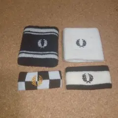 FRED PERRY　リストバンド