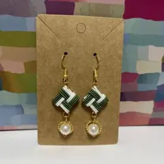 ハンドメイド【水引】ピアス　緑×白
