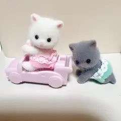 シルバニアファミリー　ペルシャネコのふたごちゃん