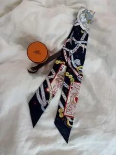 Item thumbnail for item 81ca272f-f6c7-4622-aee9-36caa792ae73