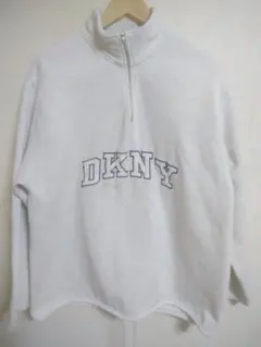 dkny スウェット