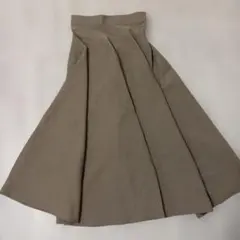アンコキーヌ　スカート　ベージュダンボールニット　フレアスカート
