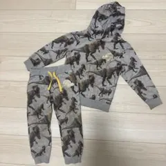 ジュラシック・ワールド トレーナー・パンツ セットアップ