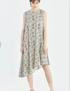 美品【mizuiro ind】リネンプリントノースリーブワンピースのサムネイル