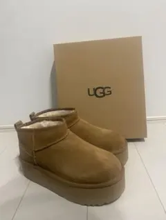 UGG ムートンブーツ 厚底 チェスナット - メルカリ