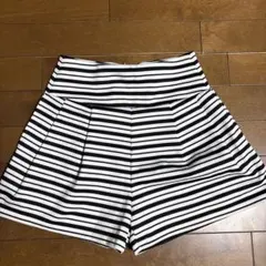 CECIL Mc BEEストライプ ハイウエスト ショートパンツ