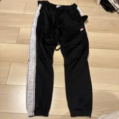 フィラ　トレーニングパンツ