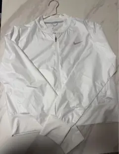 ナイキ NIKE レディース ウィンドウブレーカー　サイズXL
