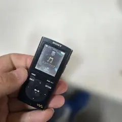SONY WALKMAN NW-E023F 1GB ブラック 動作未確認 - メルカリ