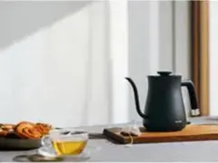 BALMUDA♥️バルミューダThe Pot 電気ケトルブラック♥️のサムネイル