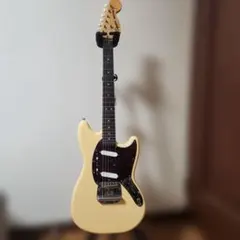 squier classic vibe 60's mustangのサムネイル