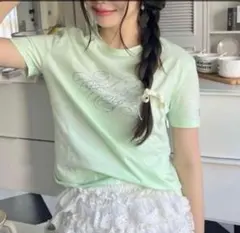 【Treat ürself】 ラインストーン Tシャツ ライトグリーンのサムネイル