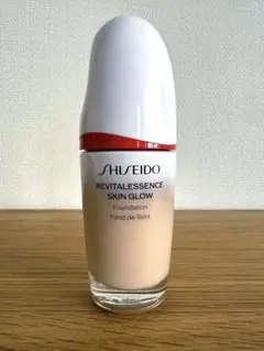 資生堂 エッセンススキングロウファンデーション 220