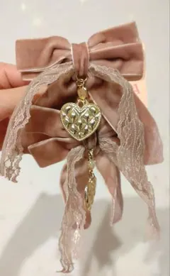 Item thumbnail for item 7817deb6-8df5-40d6-a494-61d50c43a320