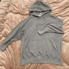 ジーユー パーカー