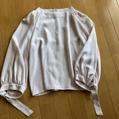 美品❣️ CYNICAL ブラウス　Mのサムネイル