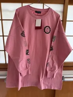 新品❣️ ドラッグストアーズ　プリント入り長袖Tシャツ ピンク　サイズＦ
