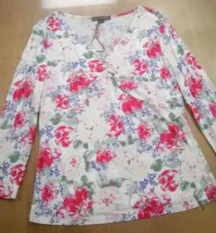 新品タグ付き　ローラアシュレイ　花柄カットソー　ギャザー