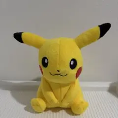 ピカチュウのメス ぬいぐるみ