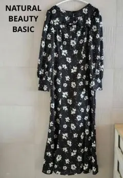 NATURAL BEAUTY BASIC　フラワープリントギャザーワンピース