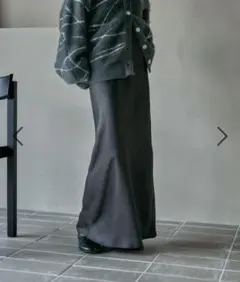 LEPSIM ストレッチサテンスカート