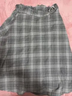 しまむら　グレーチェックスカート 4L