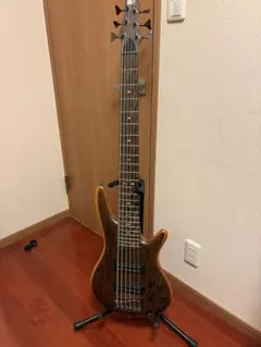 Fender Heartfield DR4 ベース（Bass） 希少品 - メルカリ