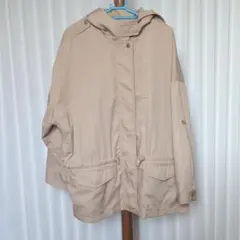 [ナチュラルビューティーベーシック]ベージュ フード付き ジャンパー