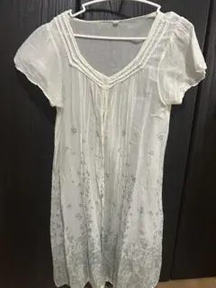 花柄 半袖 白 森ガール