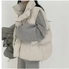 argue FOODIE OVER DOWN VEST/WARM MILK 新品 argue FOODIE OVER DOWN VEST/WARM MILK 新品 - メルカリ