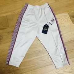 needles トラックパンツ　ベロア　ピンクベージュ　着用2回　美品 needles トラックパンツ ベロア ピンクベージュ 着用2回 美品 - メルカリ