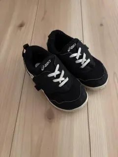 asics キッズシューズ 15.5cm ブラック　名記なし