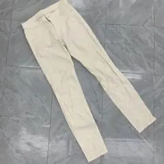 UNIQLO スキニーパンツ ホワイト ストレッチ ユニクロ シンプル 細身