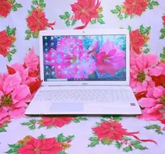 大人気♪薄型♪最新Win11♪オフィス♪4世代Corei7♪動画編集♪ZOOMのサムネイル