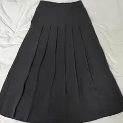 GU プリーツAラインミディスカートQ（DARK GLAY）