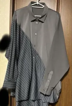 no id. NO ID. グレー　シャツ