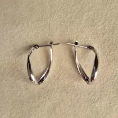 【取り替えパーツ付き】フープピアス