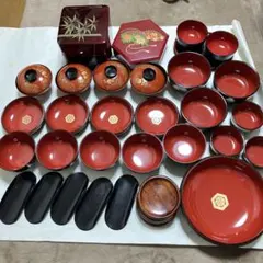 和食器 お正月 プラスチック製樹脂 まとめ売り 漆器風 赤黒セット 竹模様など