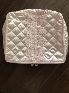 近沢レース　クィーンローズパール付きサテンキルト　ランジェリーケース サテン