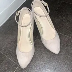 Launa lea ラウナレア アンクルストラップパンプス0207グレーシルバーのサムネイル