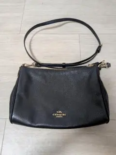 COACH ブラックレザー ショルダーバッグ