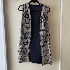 Gianni Versace 刺繍ノースリーブベスト Sサイズ - メルカリ
