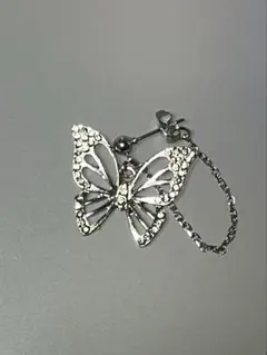 蝶のチェーンピアス（片耳用）